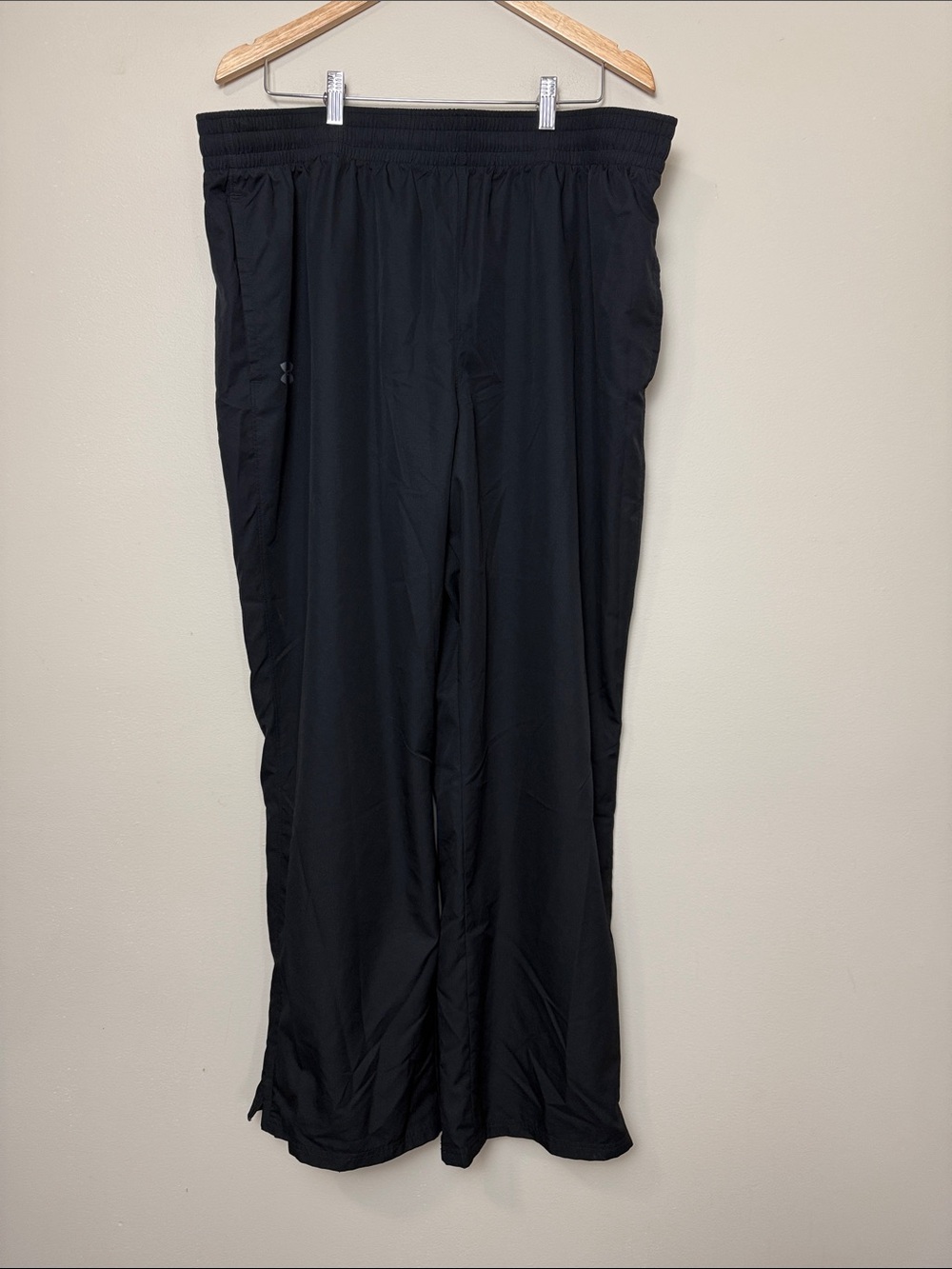 Under Armour mesh lined Black Athletic Track Pants size 3XL